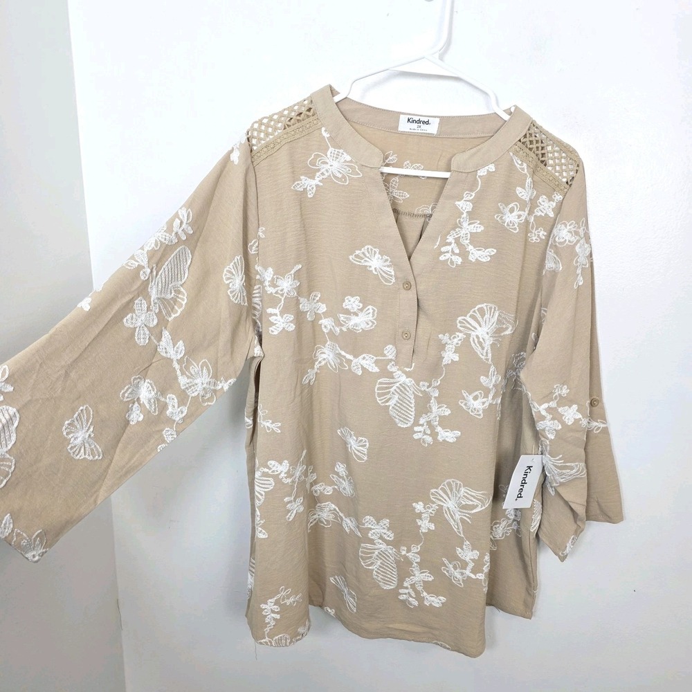 Kindred Anthropologie Tan White Butterfly‎ Embroidered 3/4 Sleeve Blouse Size 2X